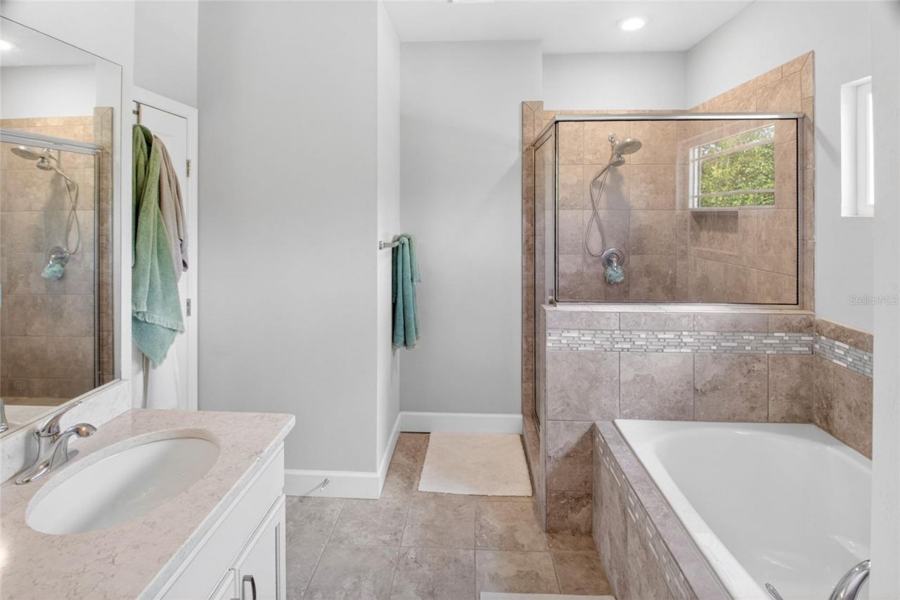 5008 NW 21st Drive , Gainesville, FL 32605 Photo