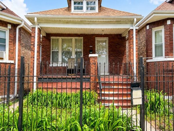5648 S Sawyer Avenue , Chicago, IL 60629