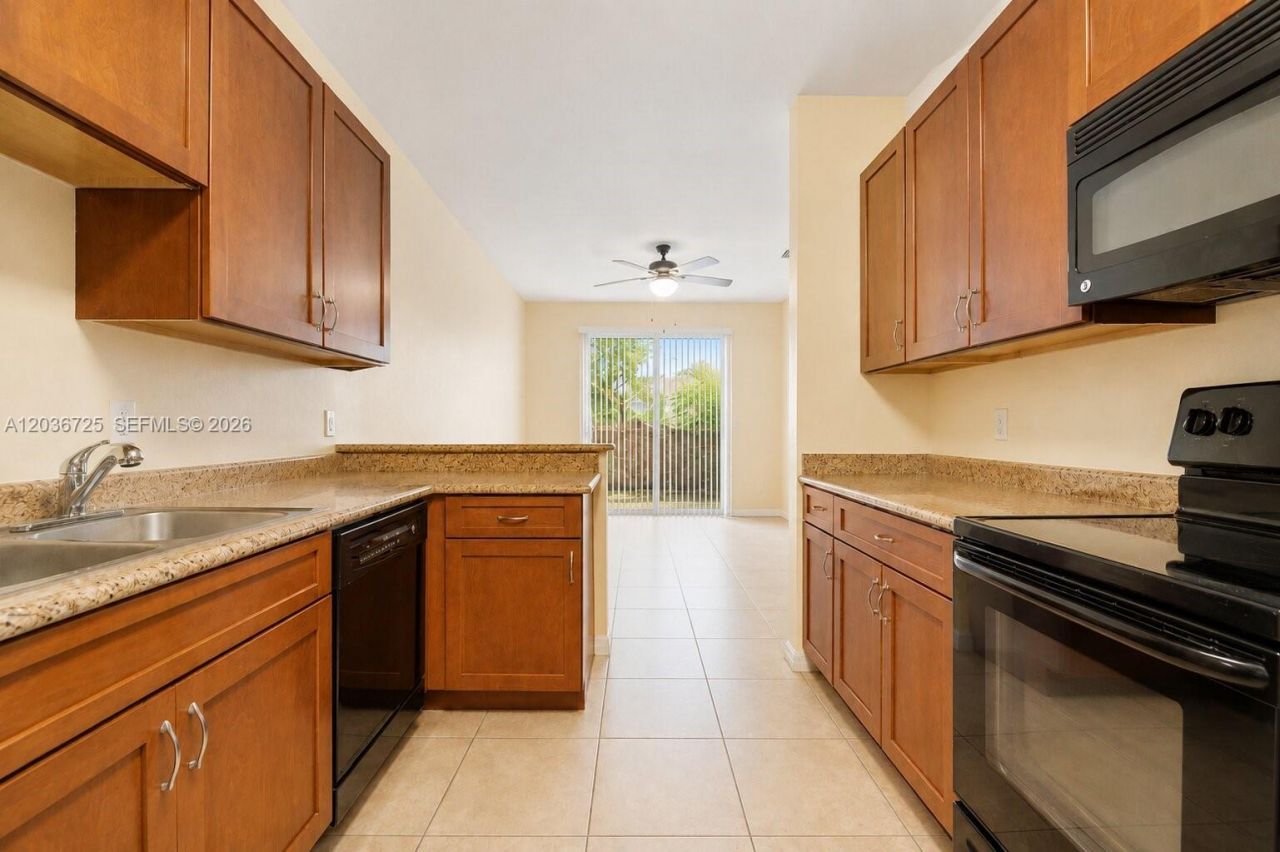 678 NE 33rd Ter , Homestead, FL 33033 Photo