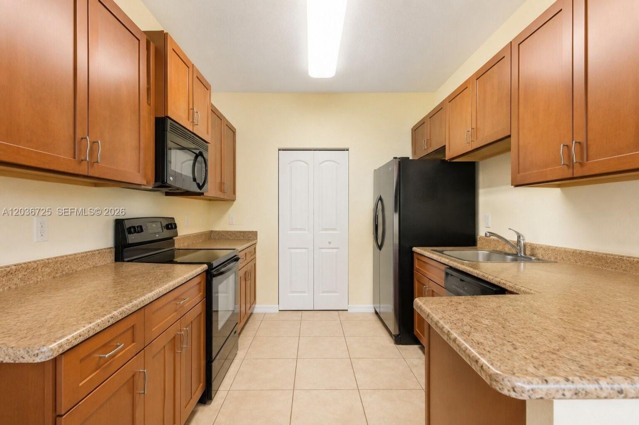 678 NE 33rd Ter , Homestead, FL 33033 Photo