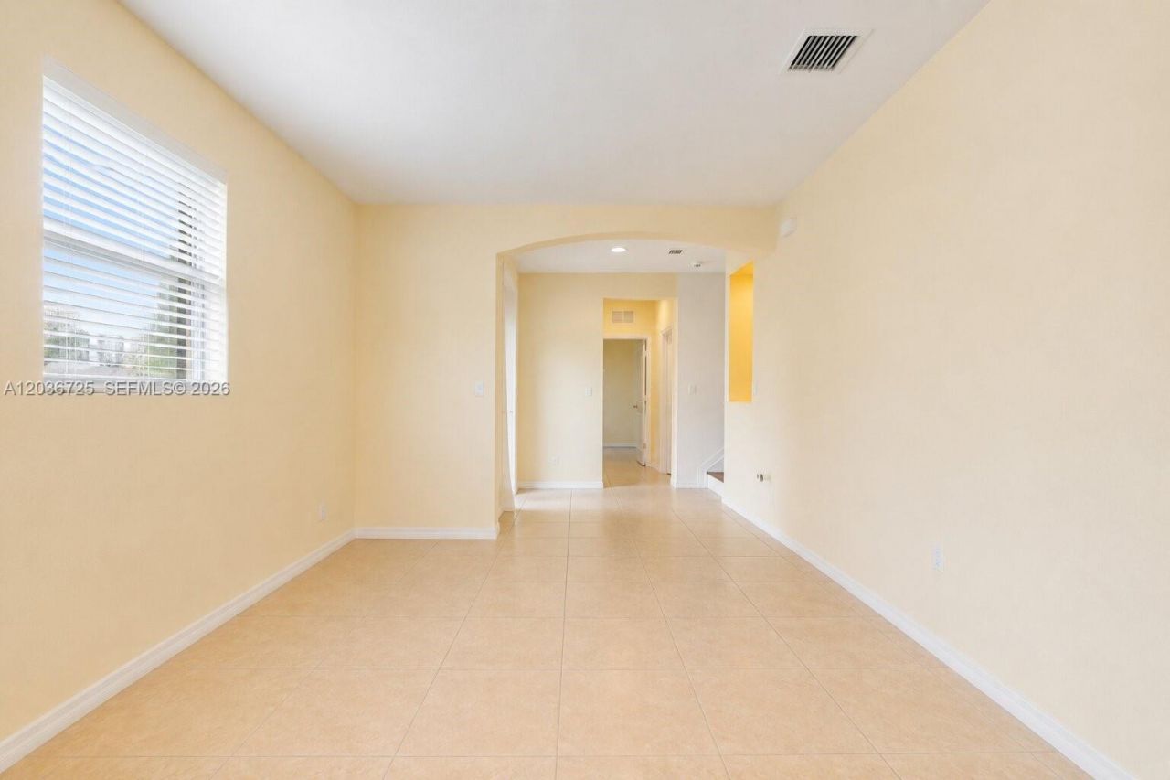 678 NE 33rd Ter , Homestead, FL 33033 Photo