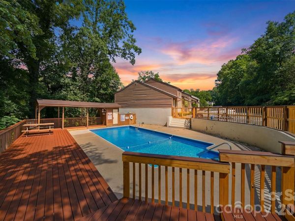 1420 11th Street Drive NW, Unit 23, Hickory, NC 28601