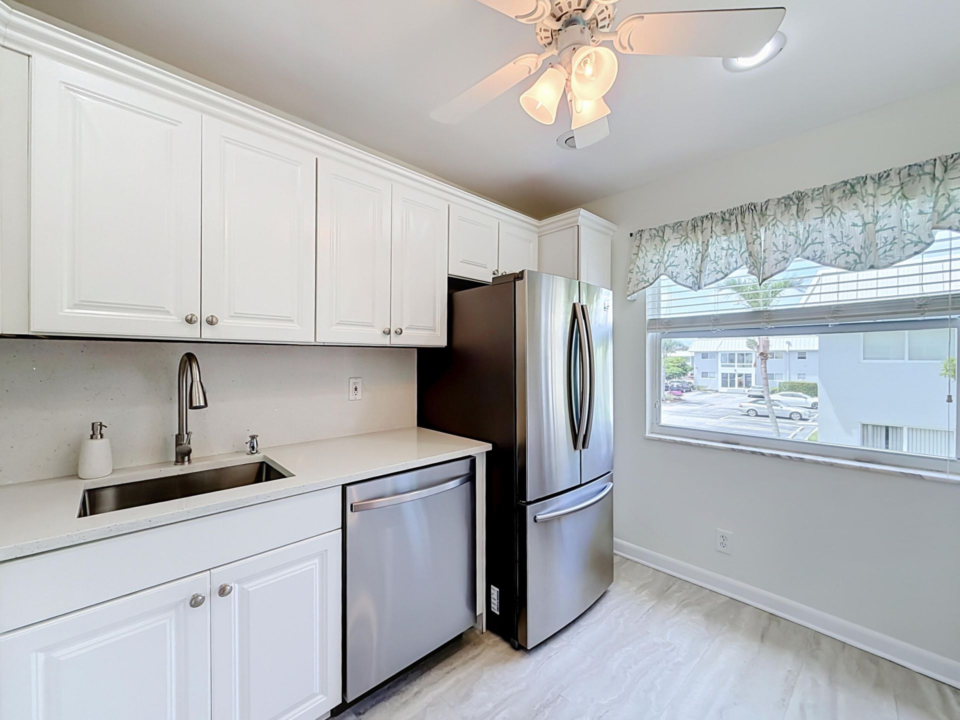 12 Colonial Club Drive, Unit 202, Boynton Beach, FL 33435 Photo