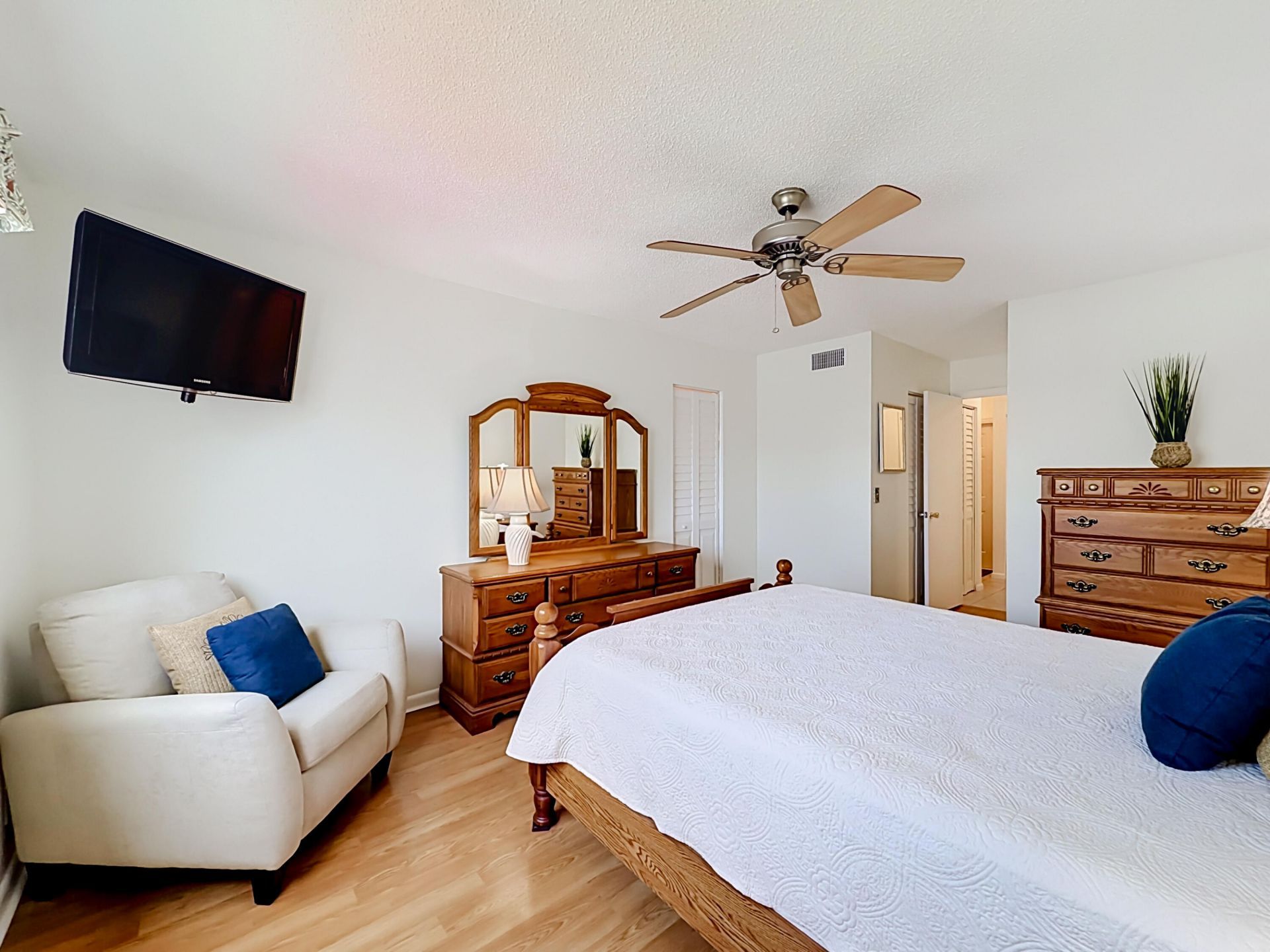 12 Colonial Club Drive, Unit 202, Boynton Beach, FL 33435 Photo