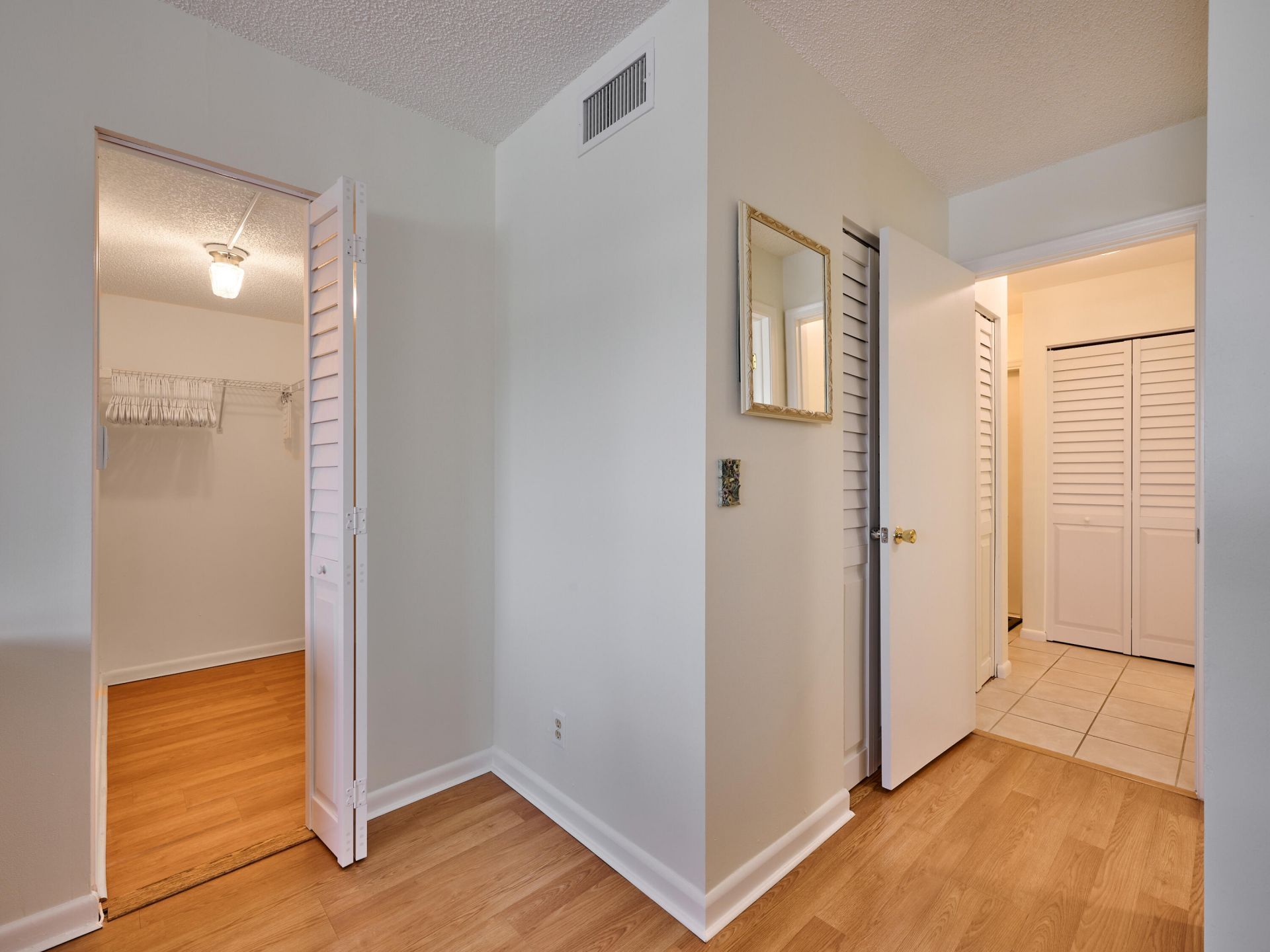 12 Colonial Club Drive, Unit 202, Boynton Beach, FL 33435 Photo