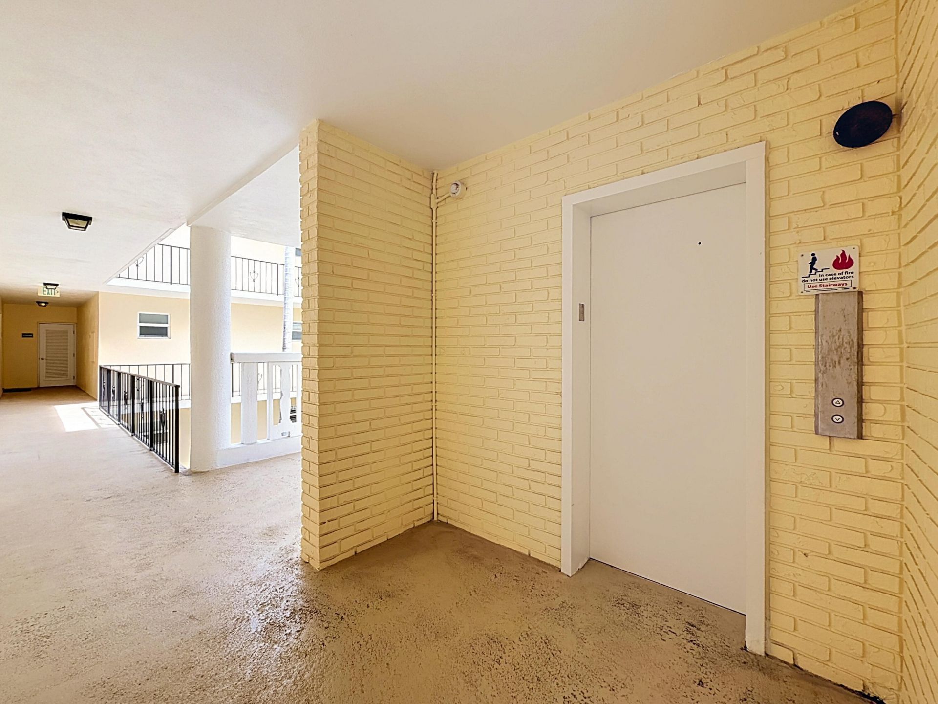 12 Colonial Club Drive, Unit 202, Boynton Beach, FL 33435 Photo