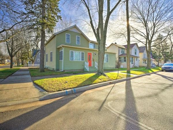 803 Court Street, St. Joseph, MI 49085