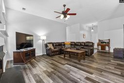 128 Black Creek Lane  photo 4