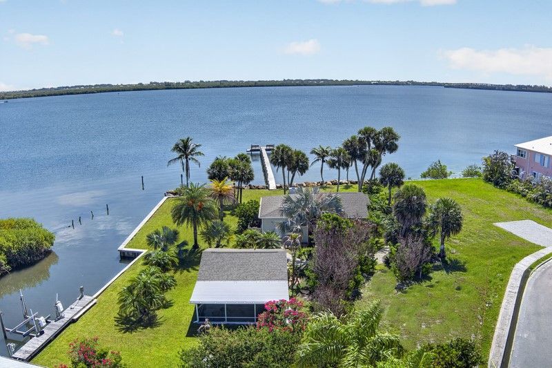 5190 95th Street, Sebastian, FL 32958 Photo