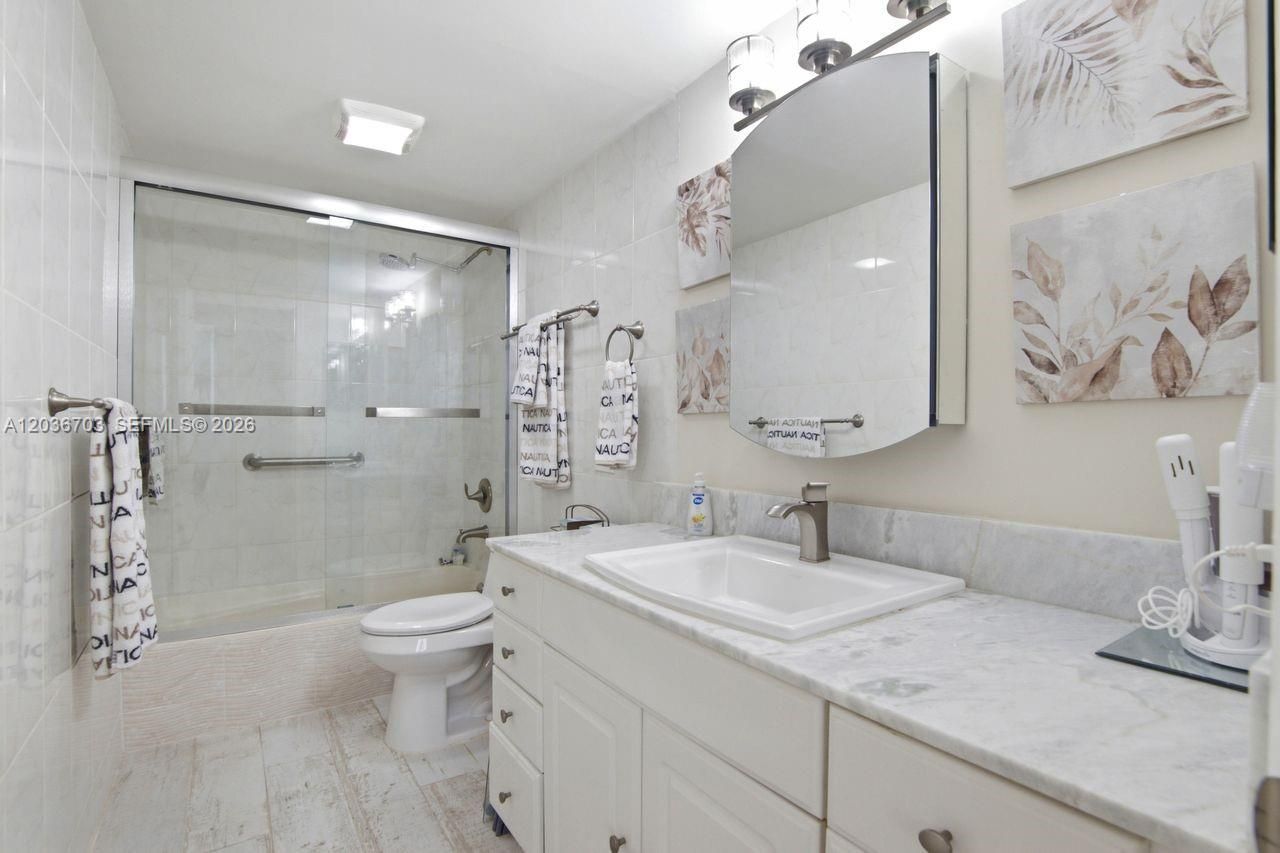 1401 S Ocean Dr, Unit 305, Hollywood, FL 33019 Photo