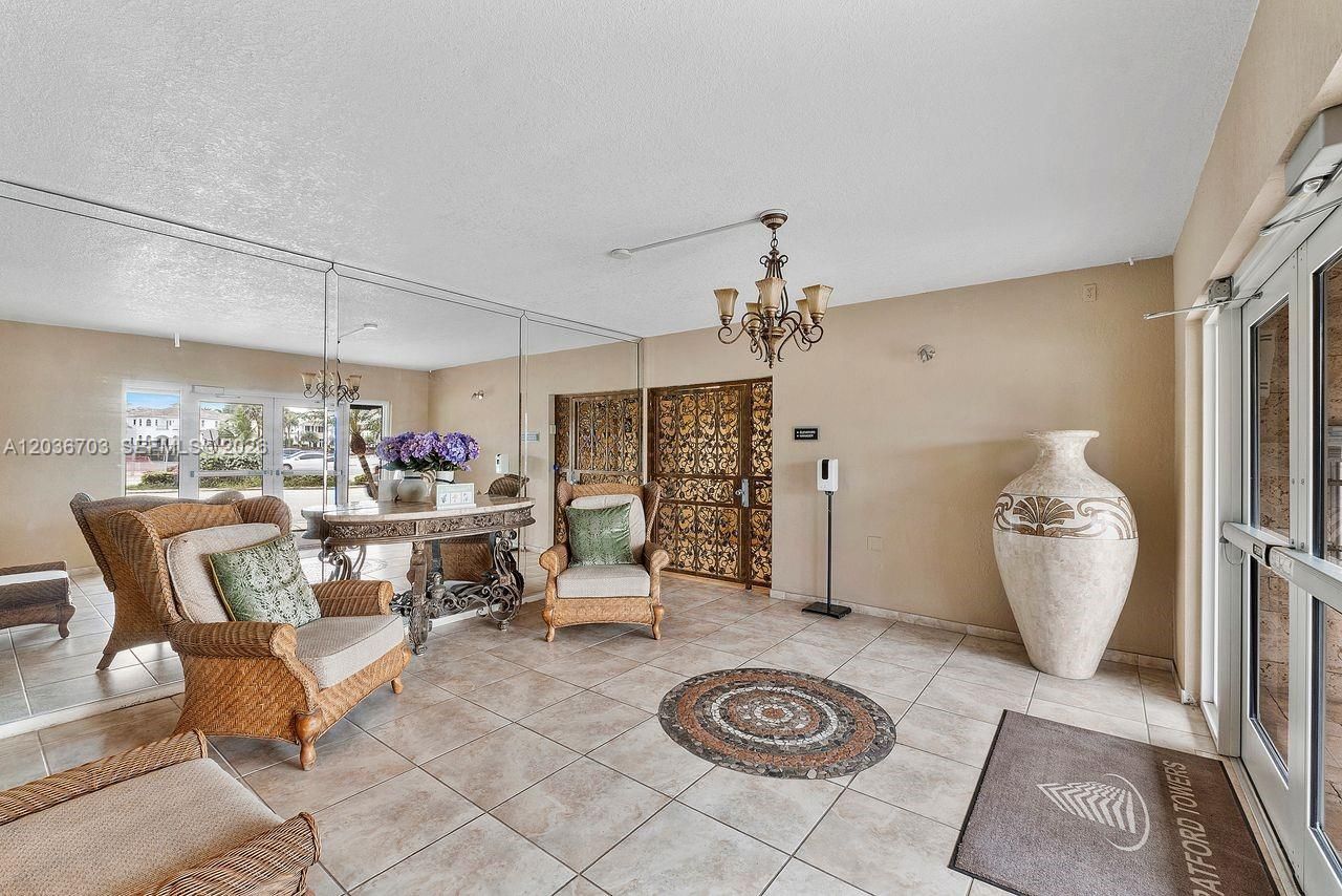 1401 S Ocean Dr, Unit 305, Hollywood, FL 33019 Photo