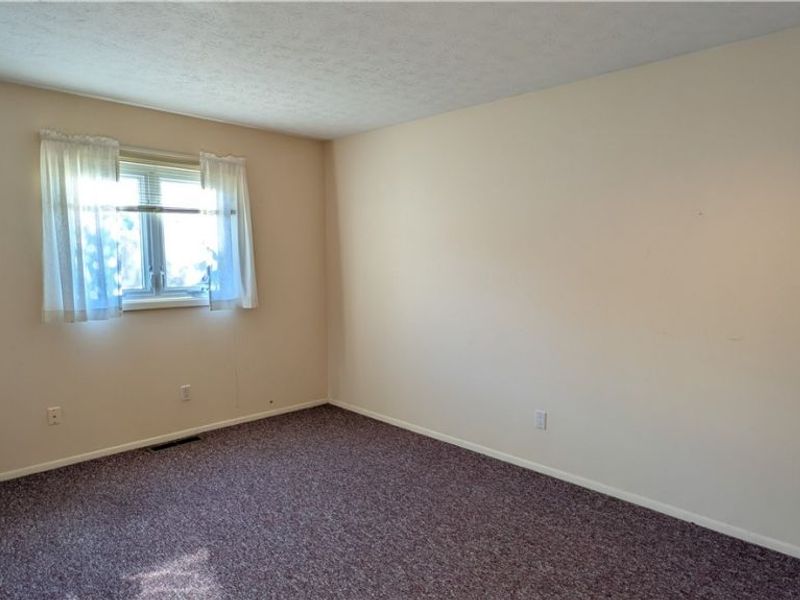 4842 Red Pine Way, North Ridgeville, OH 44039 Photo 12