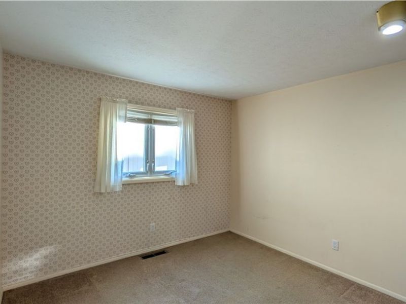 4842 Red Pine Way, North Ridgeville, OH 44039 Photo 8
