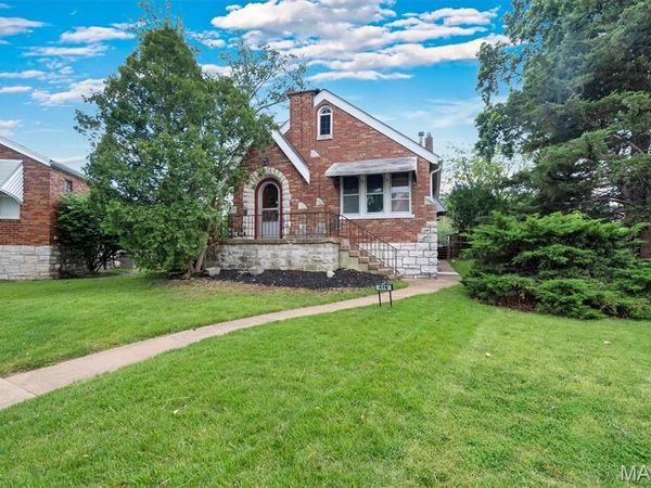 578 Bellsworth Drive, St Louis, MO 63125