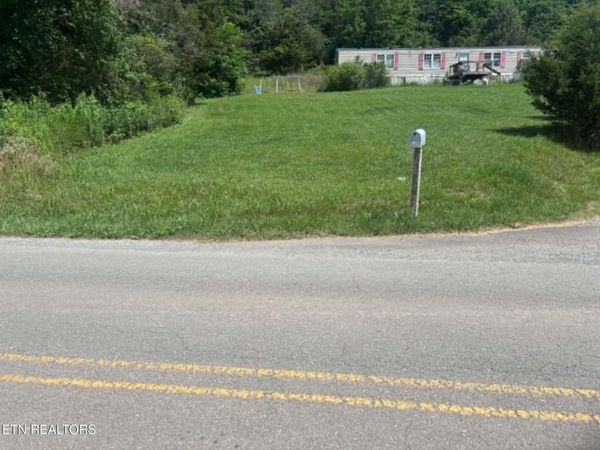 Lone Mountain Rd, New Tazewell, TN 37825