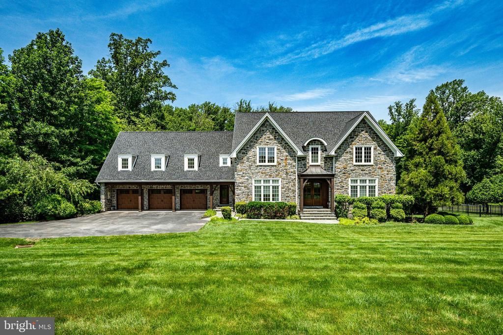57 SWEETWATER ROAD, GLEN MILLS, PA 19342