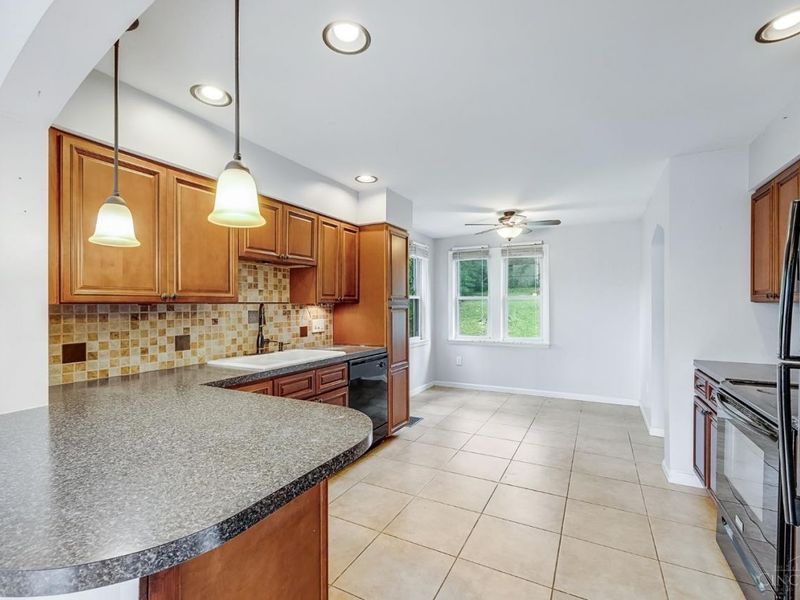 437 Samoht Ridge Road, Delhi Twp, OH 45238 Photo 11