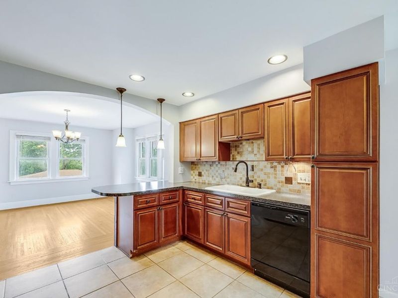 437 Samoht Ridge Road, Delhi Twp, OH 45238 Photo 12