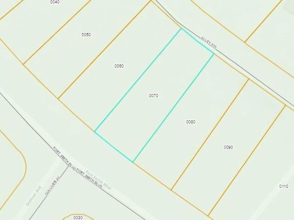 732 FORT SMITH BOULEVARD , DELTONA, FL 32738