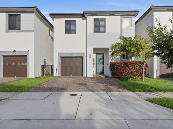 13630 SW 158th Ave , Miami, FL 33196