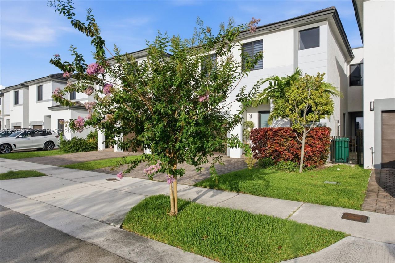 13630 SW 158th Ave, Miami, FL 33196 Photo