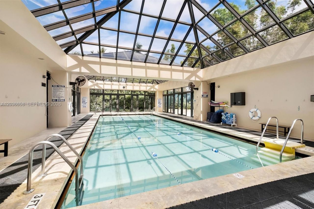 1000 Quayside Ter, Unit 411, Miami, FL 33138 Photo