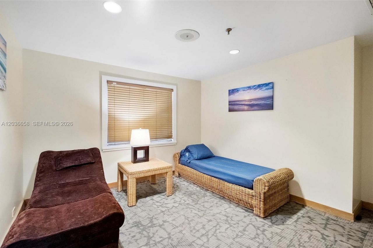1000 Quayside Ter, Unit 411, Miami, FL 33138 Photo