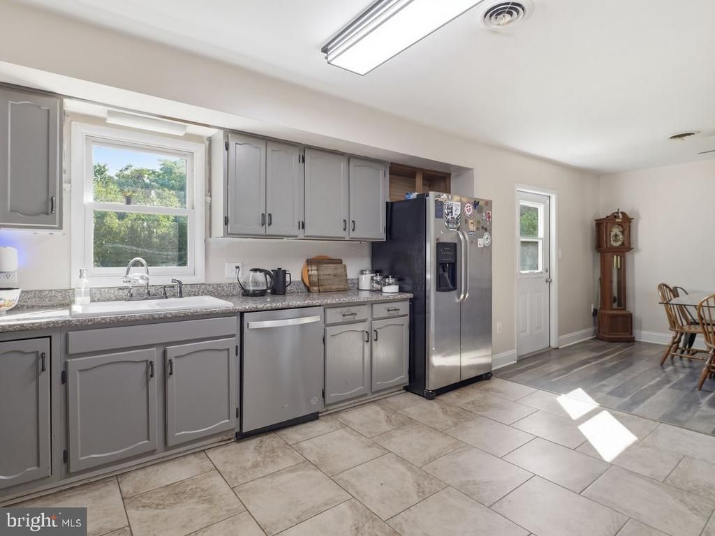 12321 WALNUT POINT W, HAGERSTOWN, MD 21740