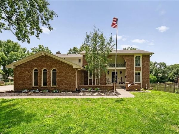 11818 Central Street, Kansas City, MO 64114