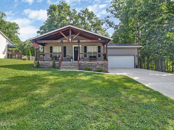 1004 Tia Lane, Crossville, TN 38572