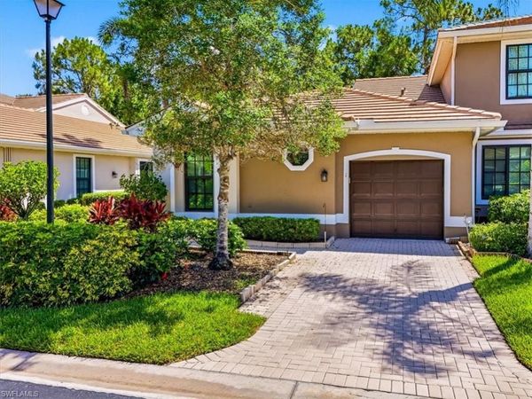 7550 Meadow Lakes DR, Unit 4701, NAPLES, FL 34104