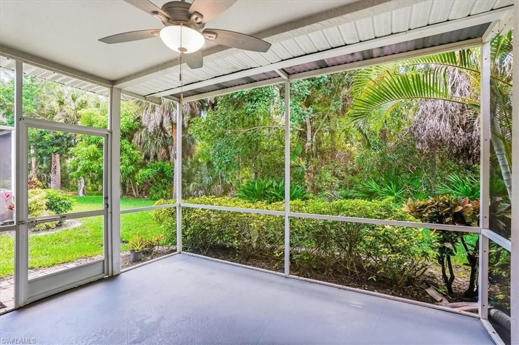 7550 Meadow Lakes Dr, Unit 4701, Naples, FL 34104 Photo