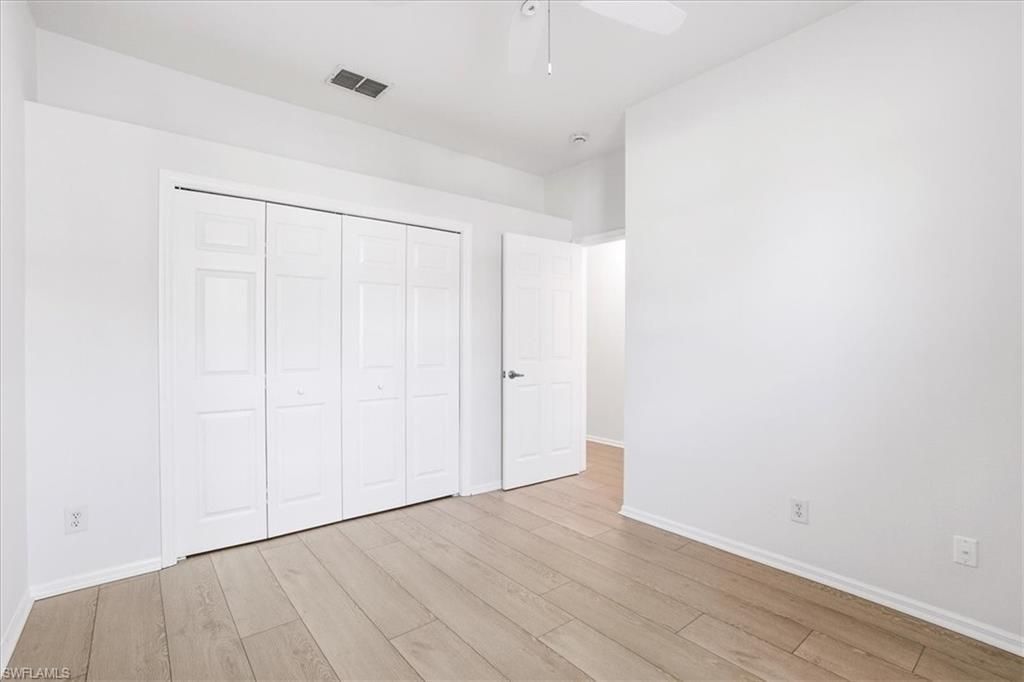 7550 Meadow Lakes Dr, Unit 4701, Naples, FL 34104 Photo