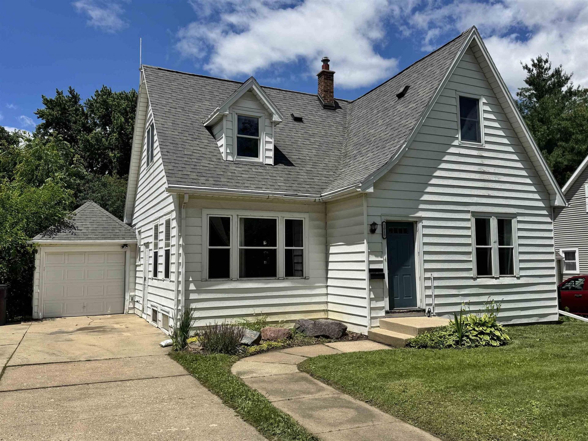 1015 College Street, Cedar Falls, IA 50613 Main Photo