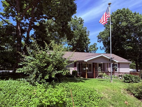 23 Little Fawn Lane, Greenfield, MO 65661