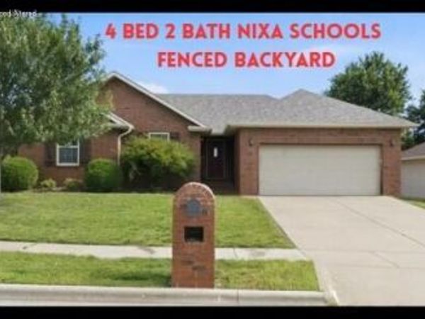 889 W Crestwood Street , Nixa, MO 65714