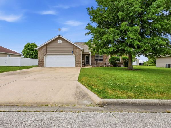 4763 S 129th Road, Bolivar, MO 65613