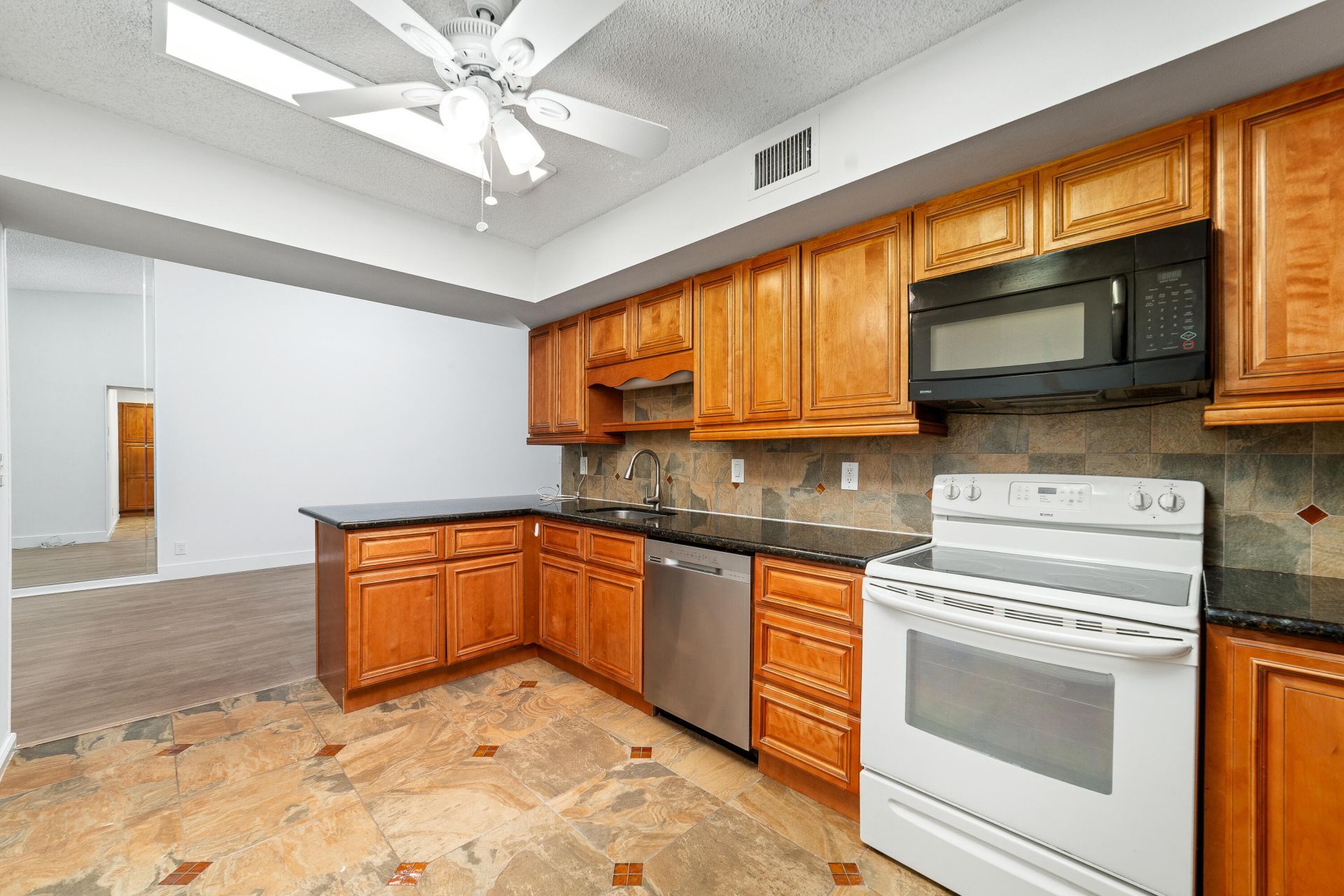 3151 Leewood Terrace, Unit L228, Boca Raton, FL 33431 Photo