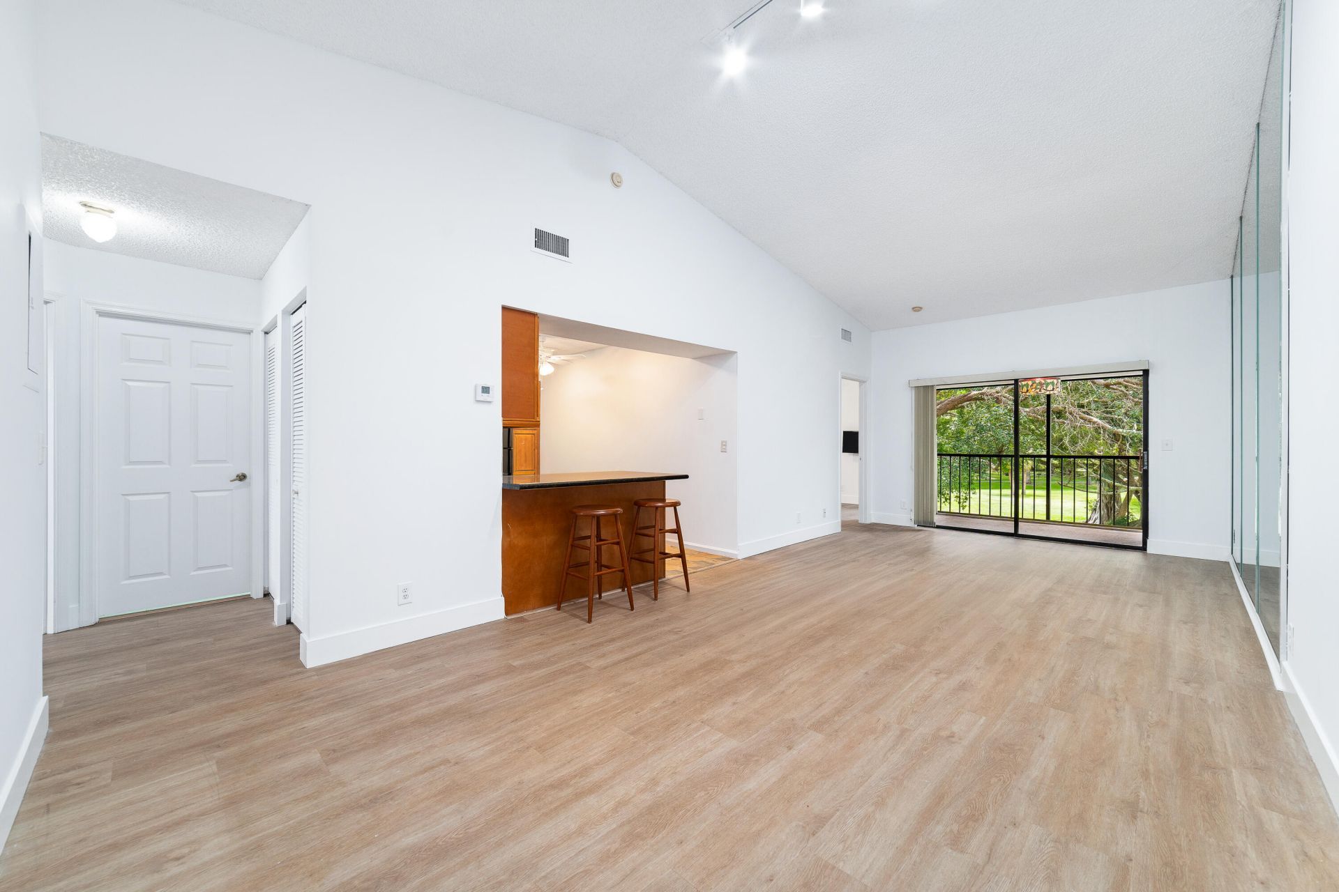 3151 Leewood Terrace, Unit L228, Boca Raton, FL 33431 Photo