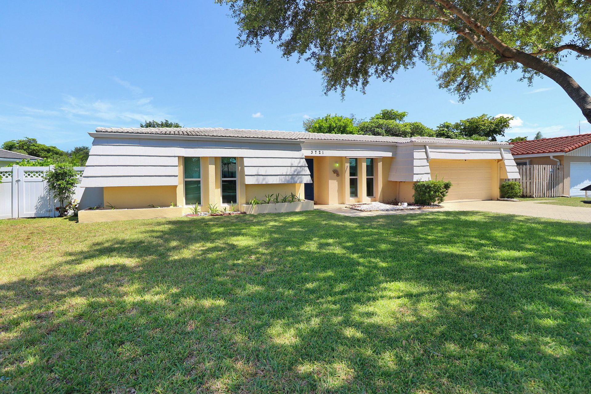 3721 NW 108th Drive, Coral Springs, FL 33065 Photo