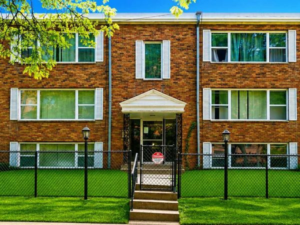 1500 10th Avenue S, Minneapolis, MN 55404