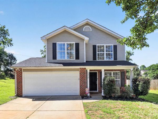 4819 Hopewood Lane, Charlotte, NC 28216
