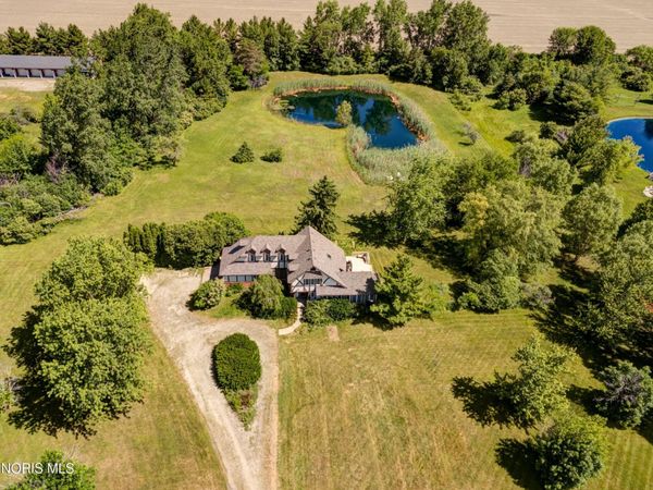 15376 Five Point Road , Perrysburg, OH 43551