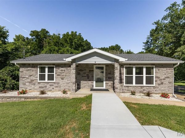 535 Elm Street , Hillsboro, MO 63050
