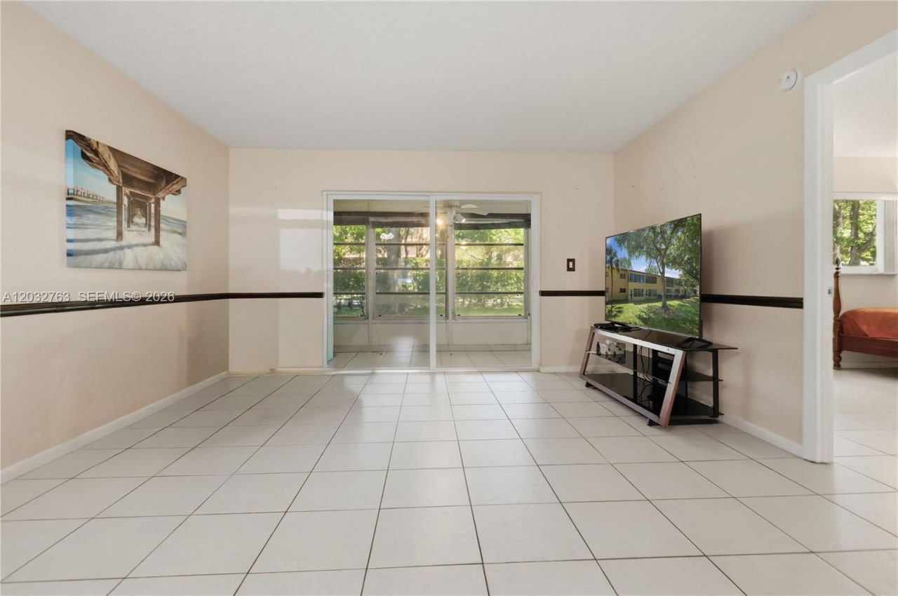 251 NW 76th Ave, Unit 106, Margate, FL 33063 Photo