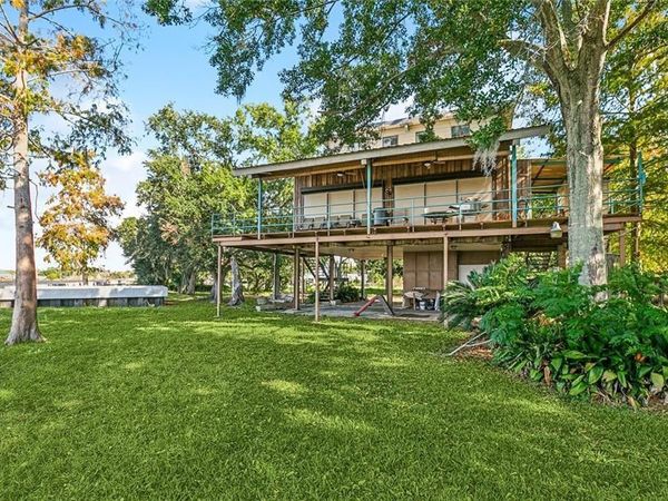 2034 JEAN LAFITTE Boulevard, Lafitte, LA 70067