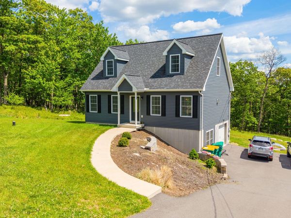 72 BENTWOOD Road , Drums, PA 18222