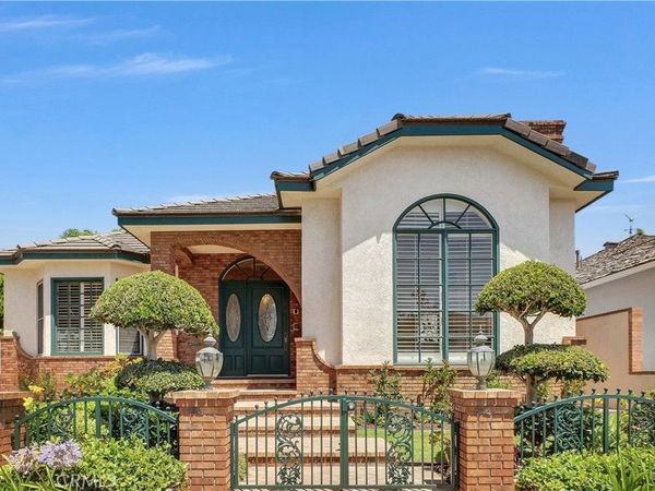 236 Belmont, Long Beach, CA 90803