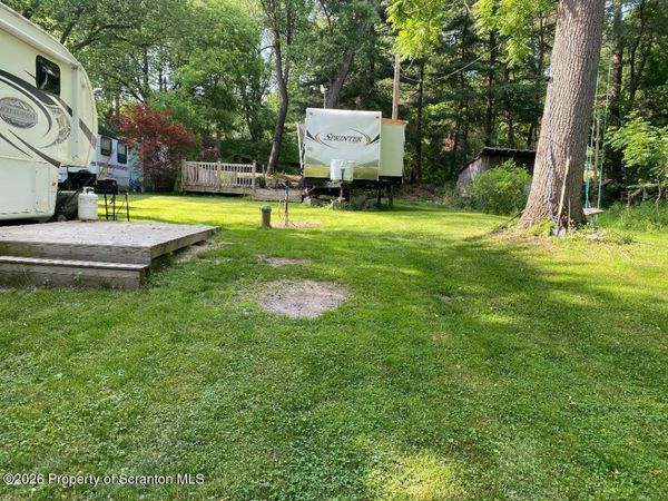 68 Black Diamond Beach Road , Tunkhannock, PA 18657