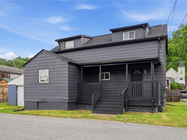 601 Cherry Aly , South Heights, PA 15081
